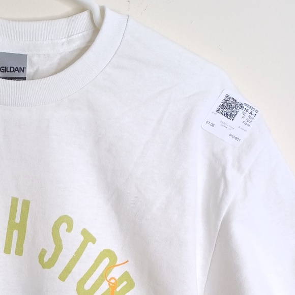 Unisex Heavy Cotton Tee. "Reel Fish Story." Size Medium - Picture 3 of 9